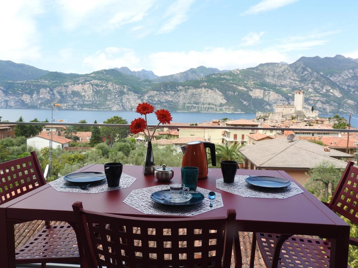 Blue Sky Garda - Sunset Apartment Malcesine Exterior photo